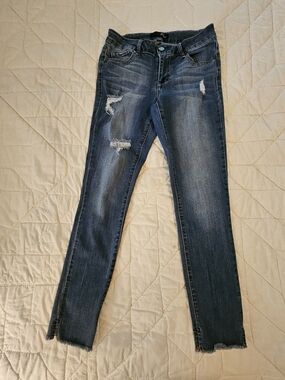 1822 Denim Distressed Skinny Jeans - Size 27
